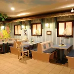 Euroville Jugend- Und 2*