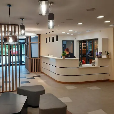 Euroville Jugend- Und Naumburg (Saale)