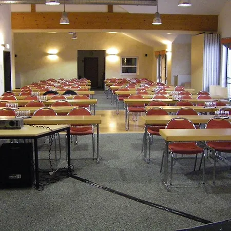Euroville Jugend- Und Hotel