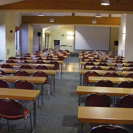 Euroville Jugend- Und Hotel 2*
