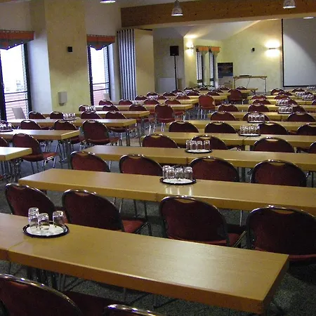Euroville Jugend- Und Hotel 2*