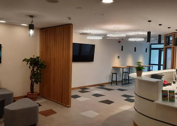 Euroville Jugend- Und 2*