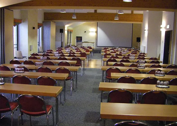 Euroville Jugend- Und Hotel 2*