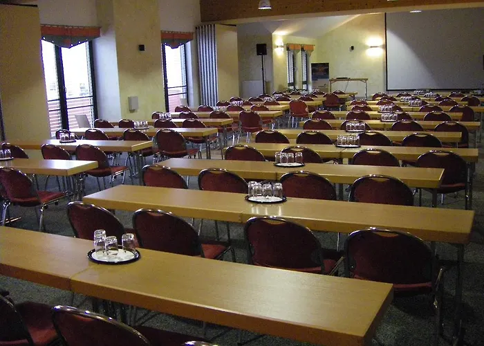 Euroville Jugend- Und Hotel 2*