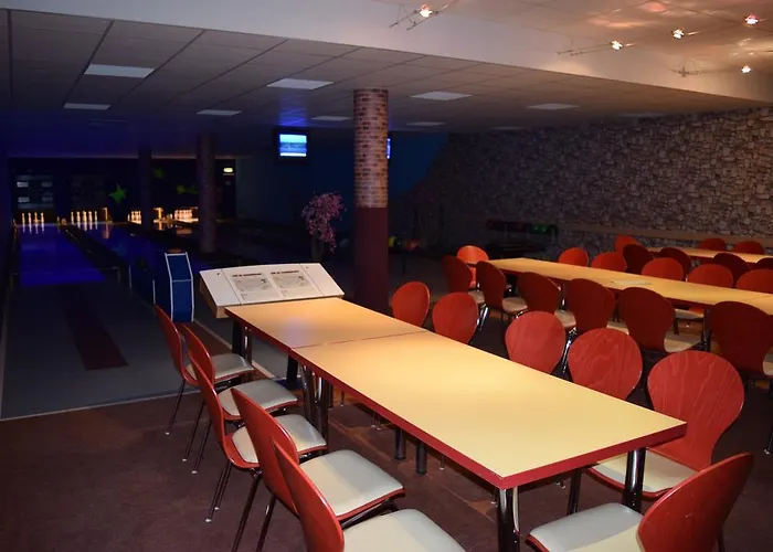 Euroville Jugend- Und Naumburg (Saale)