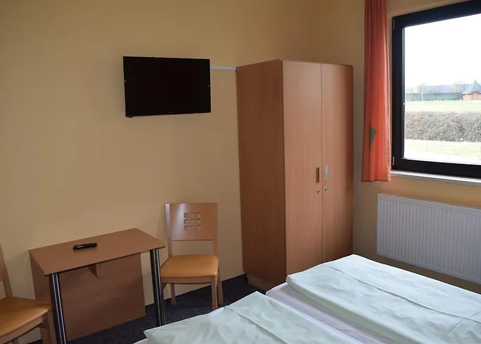 Euroville Jugend- Und Naumburg (Saale)