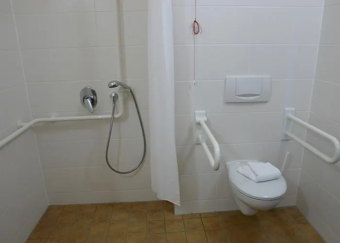 Euroville Jugend- Und Naumburg (Saale)