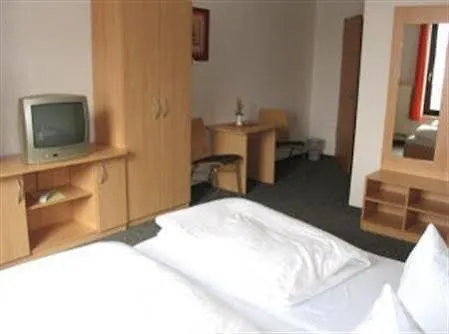 Hotel Euroville Jugend- Und 2*